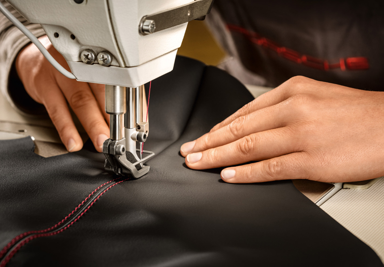 Confección con tela para un producto final Porsche